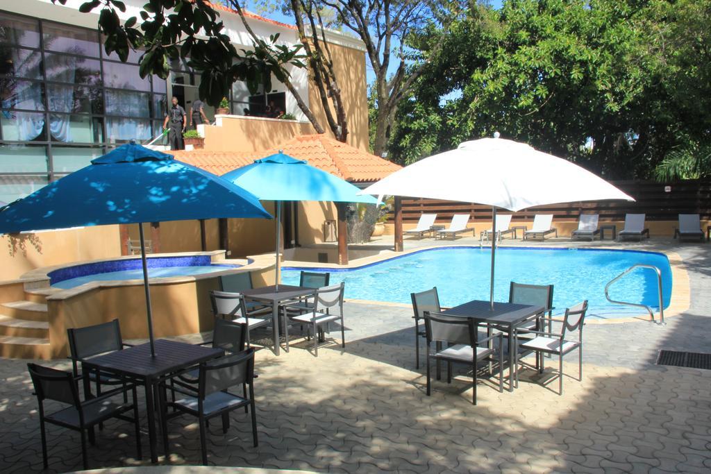 Hotel Royal Oasis Port-au-Prince Dış mekan fotoğraf
