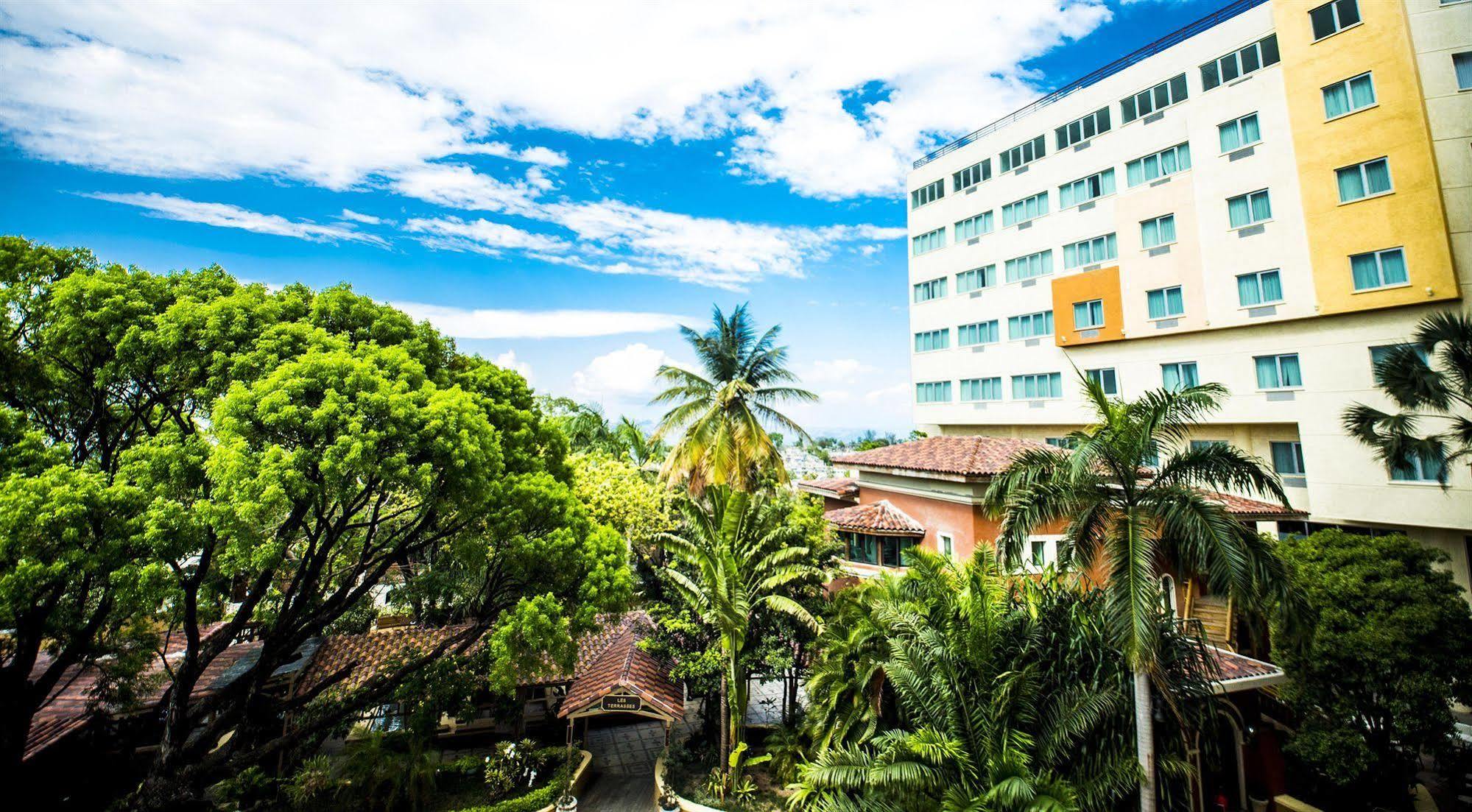 Hotel Royal Oasis Port-au-Prince Dış mekan fotoğraf